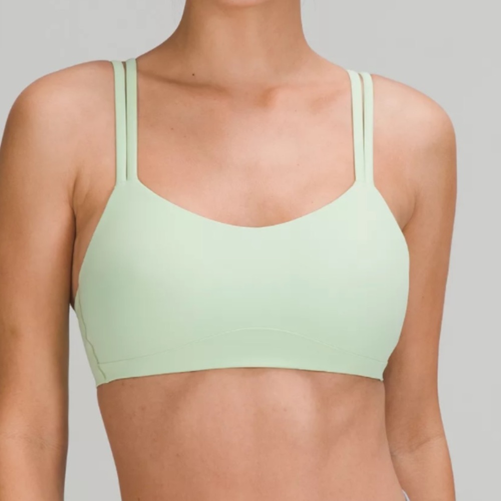 Lululemon like a cloud bra